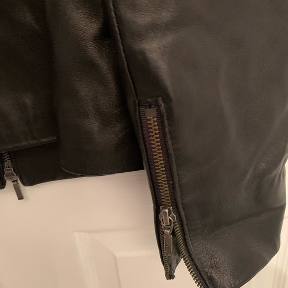 Danier leather Womens jacket - Picture 3 of 9